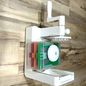 New, never used Oxo Good Grips Spiralizer